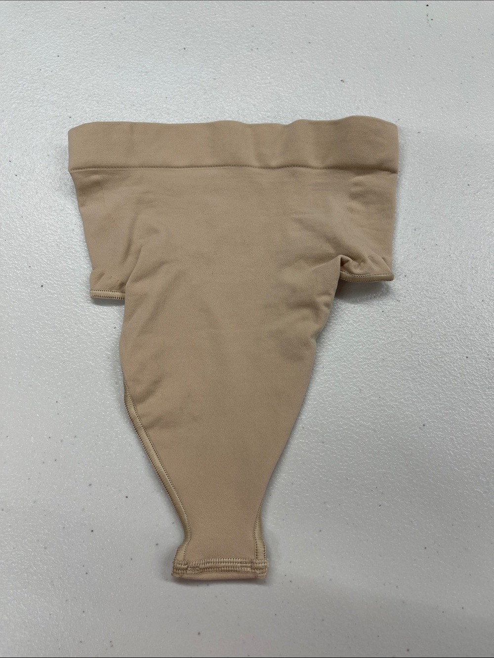 SKIMS Seamless Sculpt Mid Waist Thong size XS NWOT